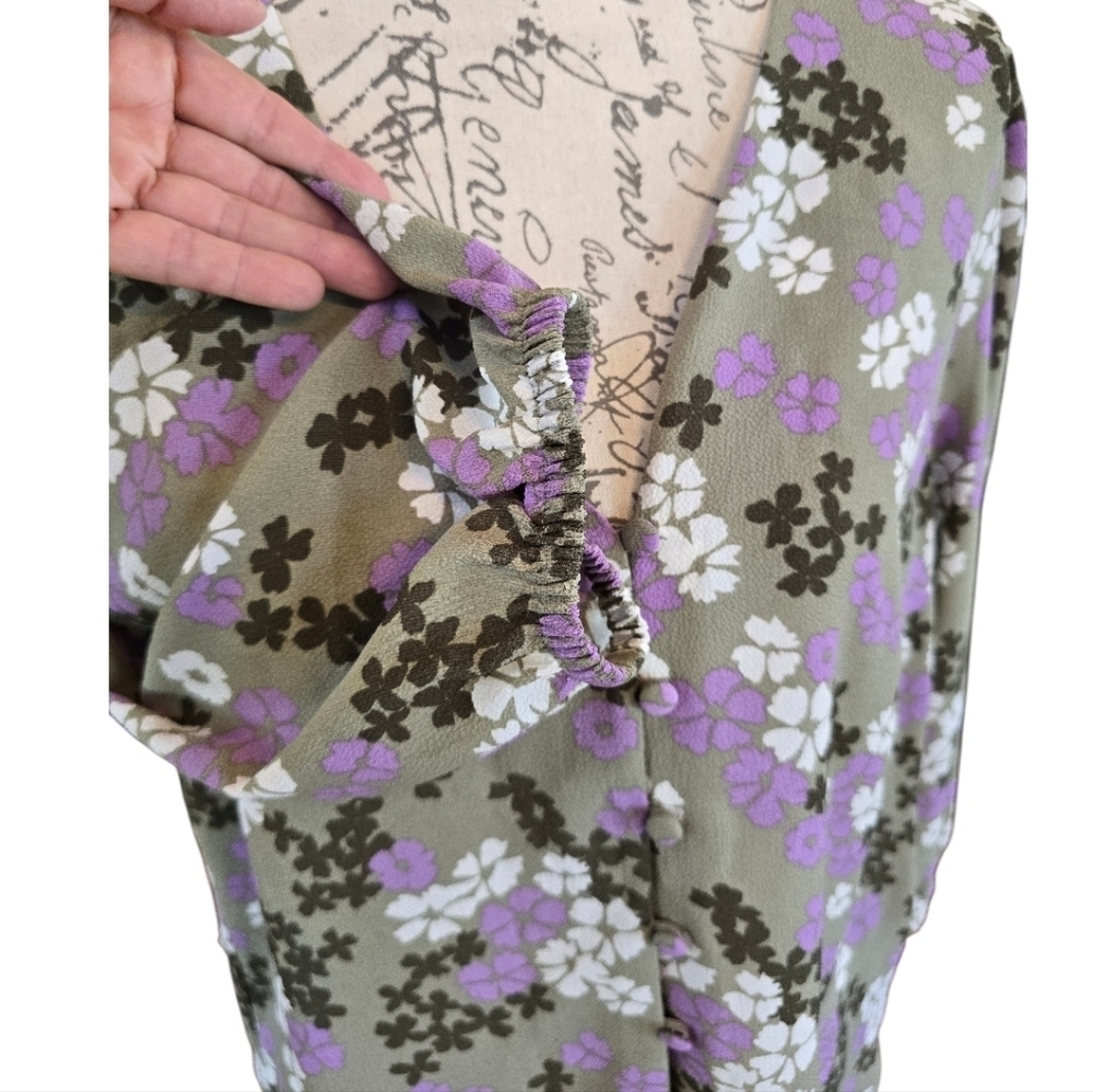 M & S Collectons Floral Lavender Olive Green 3/4 Sleeve Blouse 8 - Picture 6 of 12